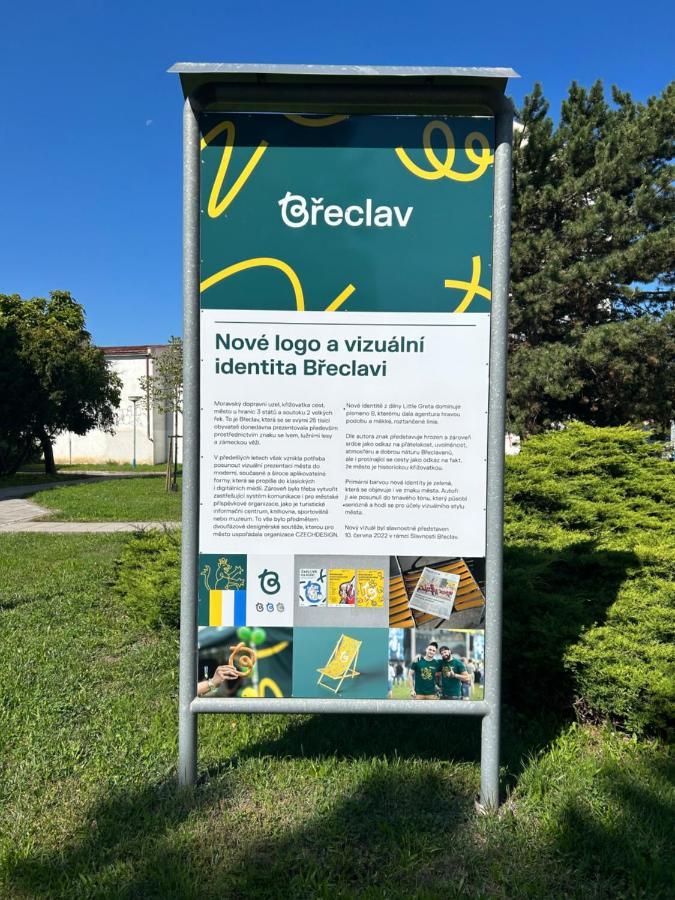 Stromoradni 17 Διαμέρισμα Břeclav Εξωτερικό φωτογραφία